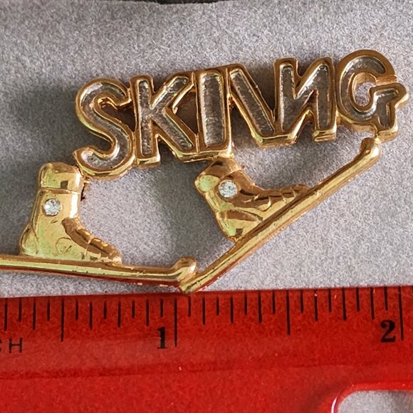 Vintage Diamond 18KT Gold Plated Ski Pin Made in America by Ultralite- Orig. Box - Picture 5 of 13